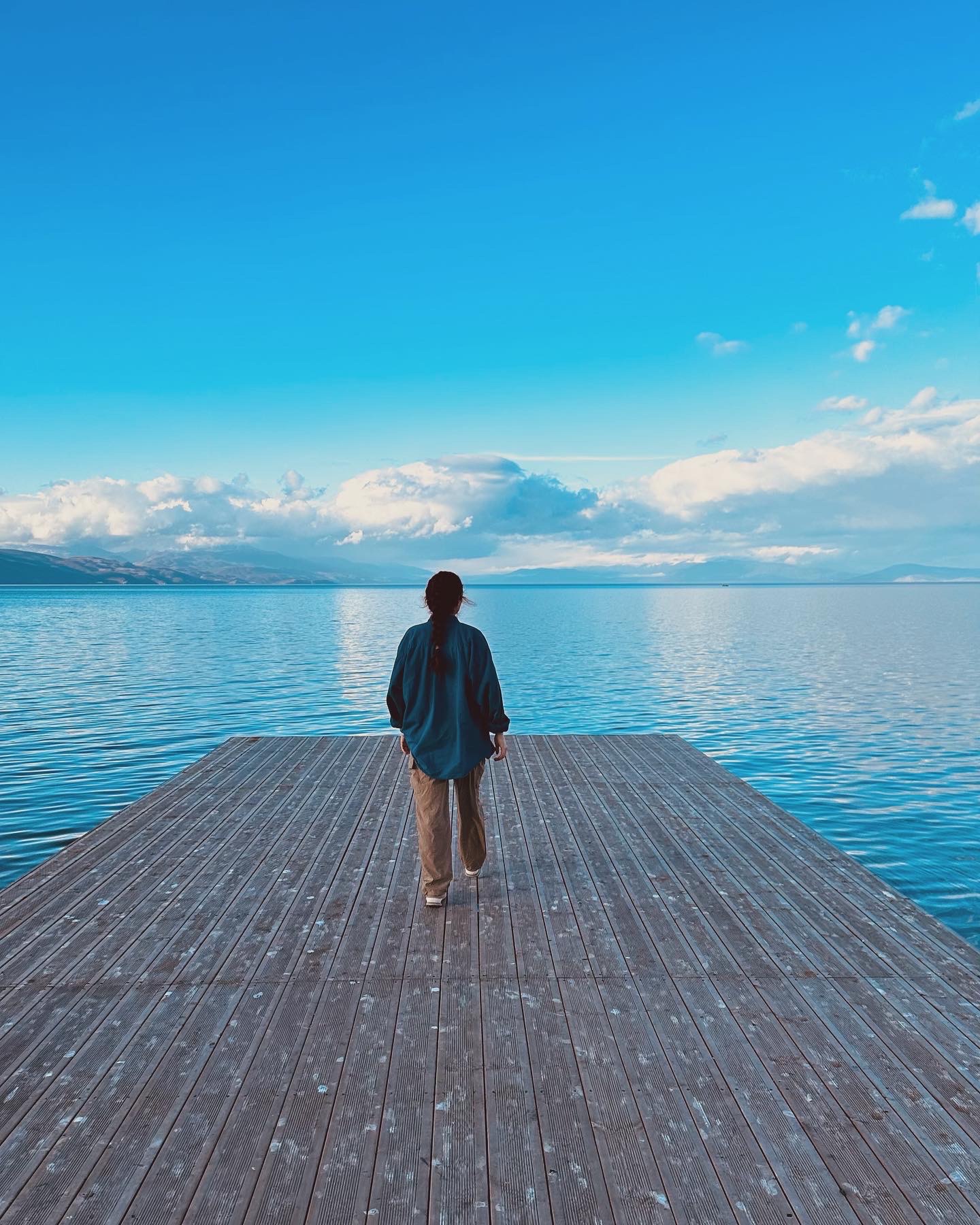 7B762FE9-70C7-4400-9678-46324E607B1F